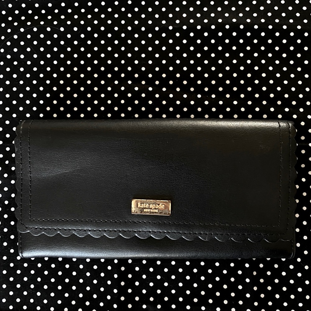 Black Kate Spade Wallet ♠️